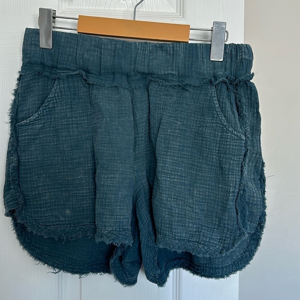 Grace and Lace waffle knit shorts blue with pockets size sm NWT